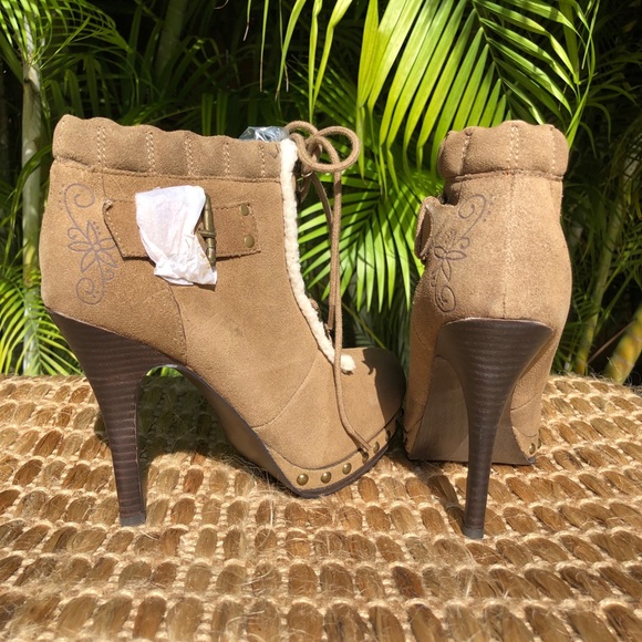 Nine West OSOVOSS tan heeled boot ankle bootie - Picture 8 of 13